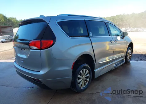 2018 Chrysler Pacifica Touring L from USA, damaged, VIN 2C4RC1BG3JR115584